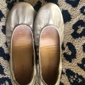 Excellent condition, Gold color Tieks